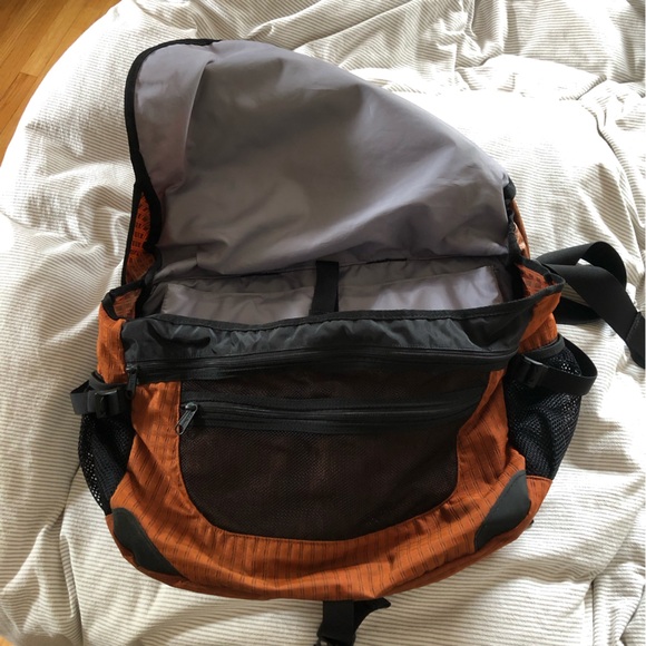L.L. Bean messenger bag in orange - Picture 9 of 11